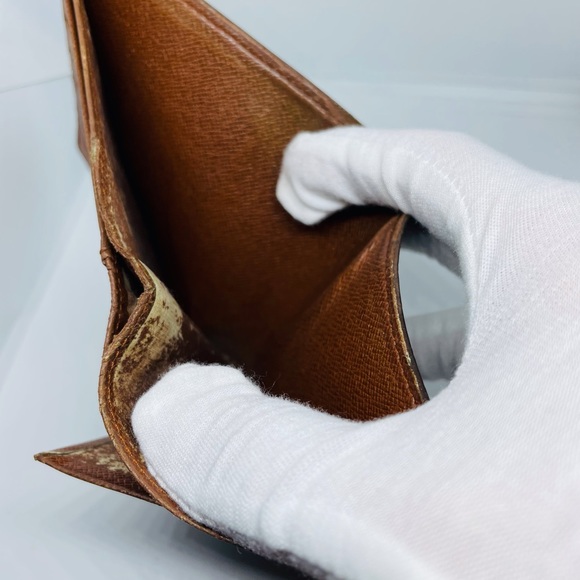 Louis Vuitton Bi fold wallet - Picture 6 of 8